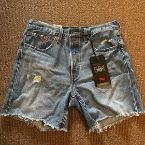 Levis Shorts 501 Mid Thigh NWT